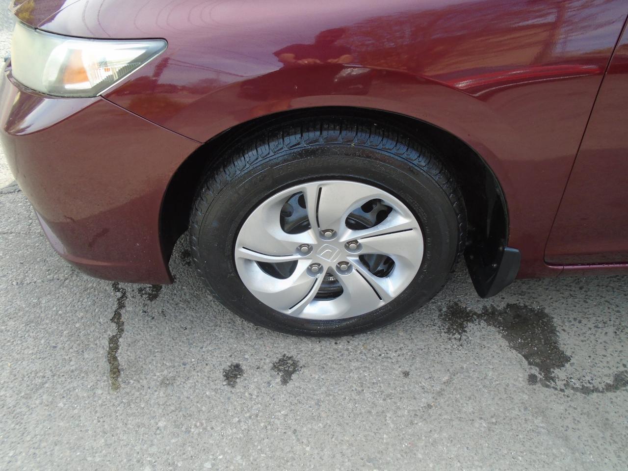 2013 Honda Civic LX/ VERY CLEAN / WELL MAINTAINED / AC / FUEL SAVER - Photo #15