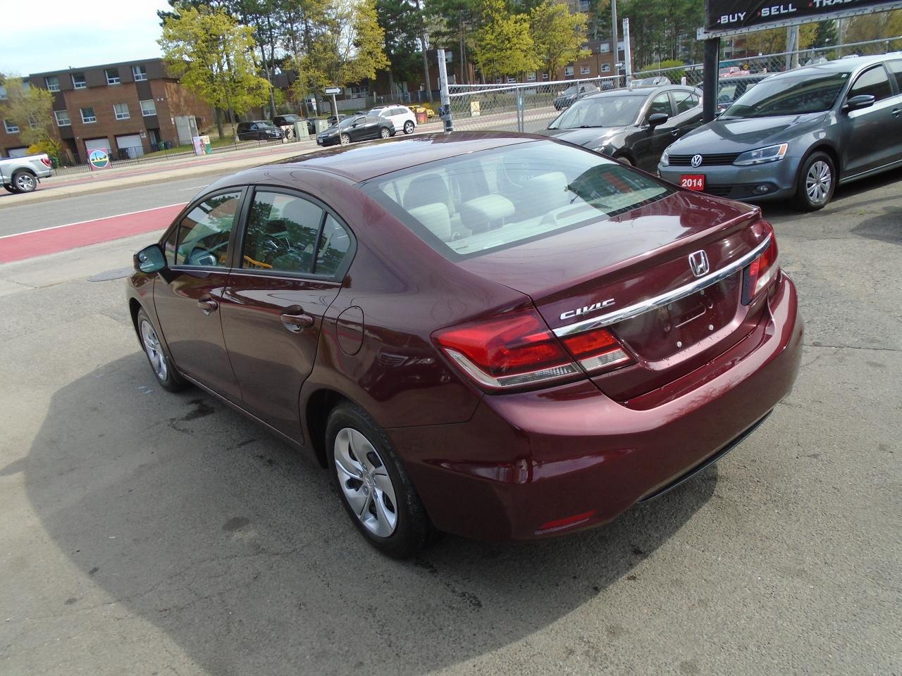 2013 Honda Civic LX/ VERY CLEAN / WELL MAINTAINED / AC / FUEL SAVER - Photo #7