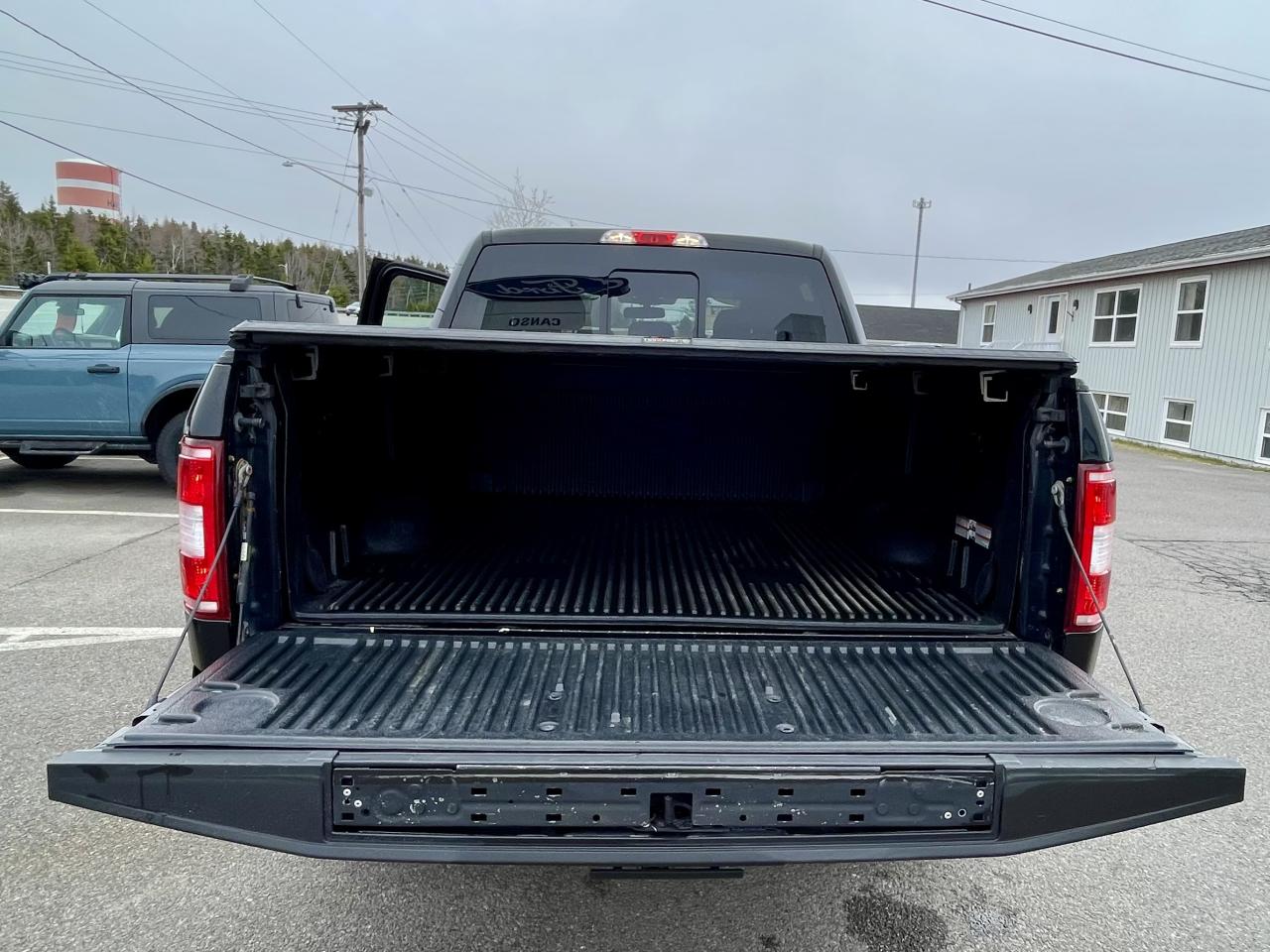 2019 Ford F-150 XLT SUPERCREW W/ SPORT PACKAGE Photo5