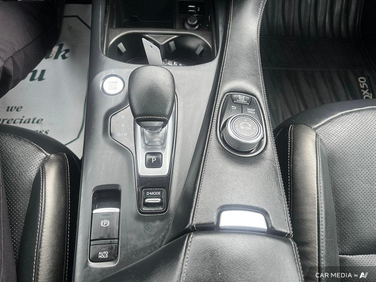 2019 Infiniti QX50 ESSENTIAL / AWD / ROOF / LEATHER / NO ACCIDENTS - Photo #22