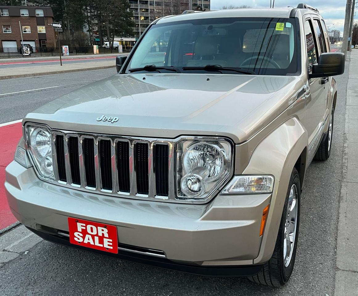 2010 Jeep Liberty 4WD  Limited Edition-Leather-Heated Seats - Photo #2
