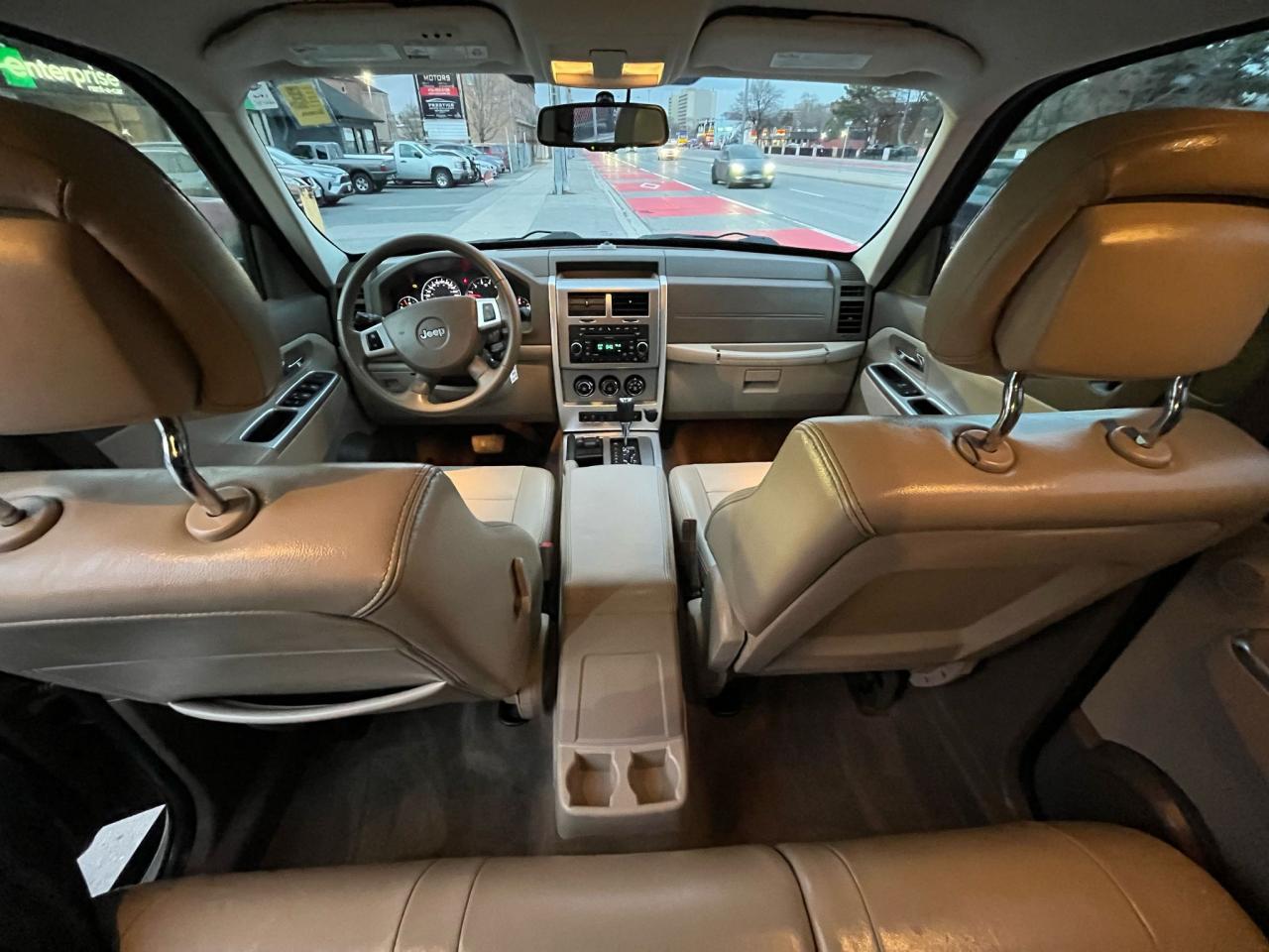 2010 Jeep Liberty 4WD  Limited Edition-Leather-Heated Seats - Photo #15