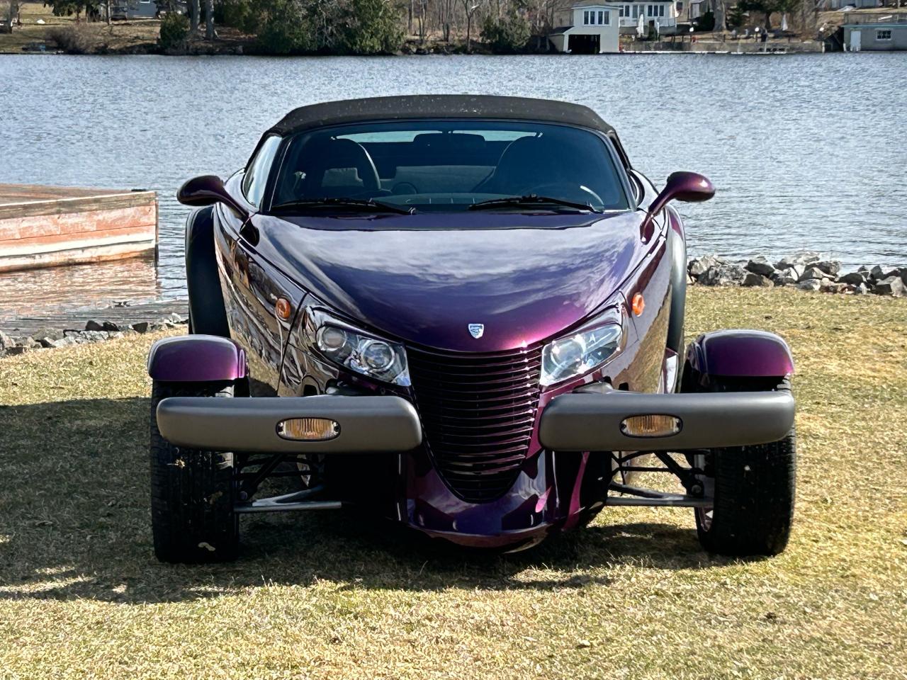 1997 Plymouth Prowler With only 5300 km / Matching trailer - Photo #19