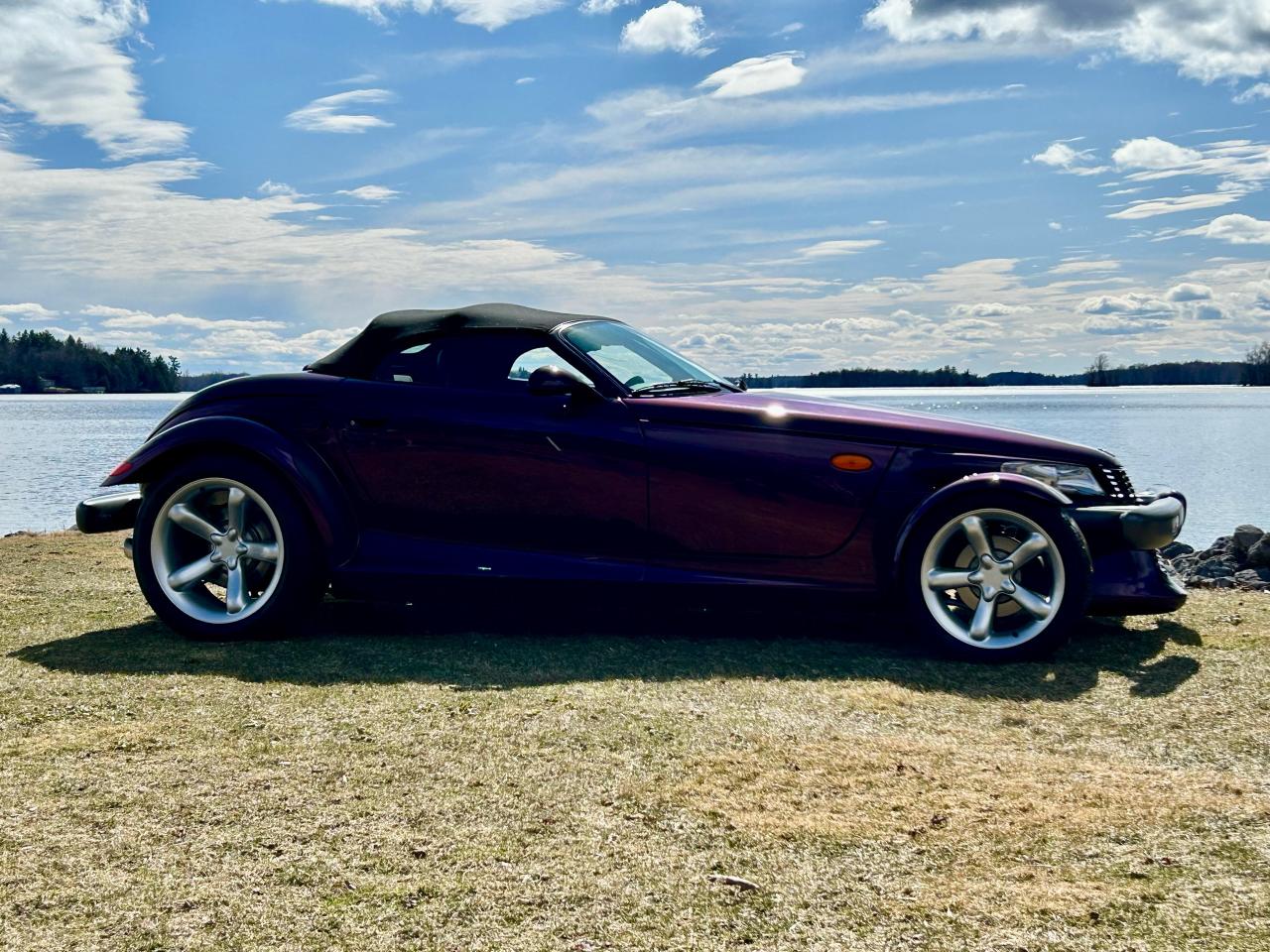1997 Plymouth Prowler With only 5300 km / Matching trailer - Photo #20