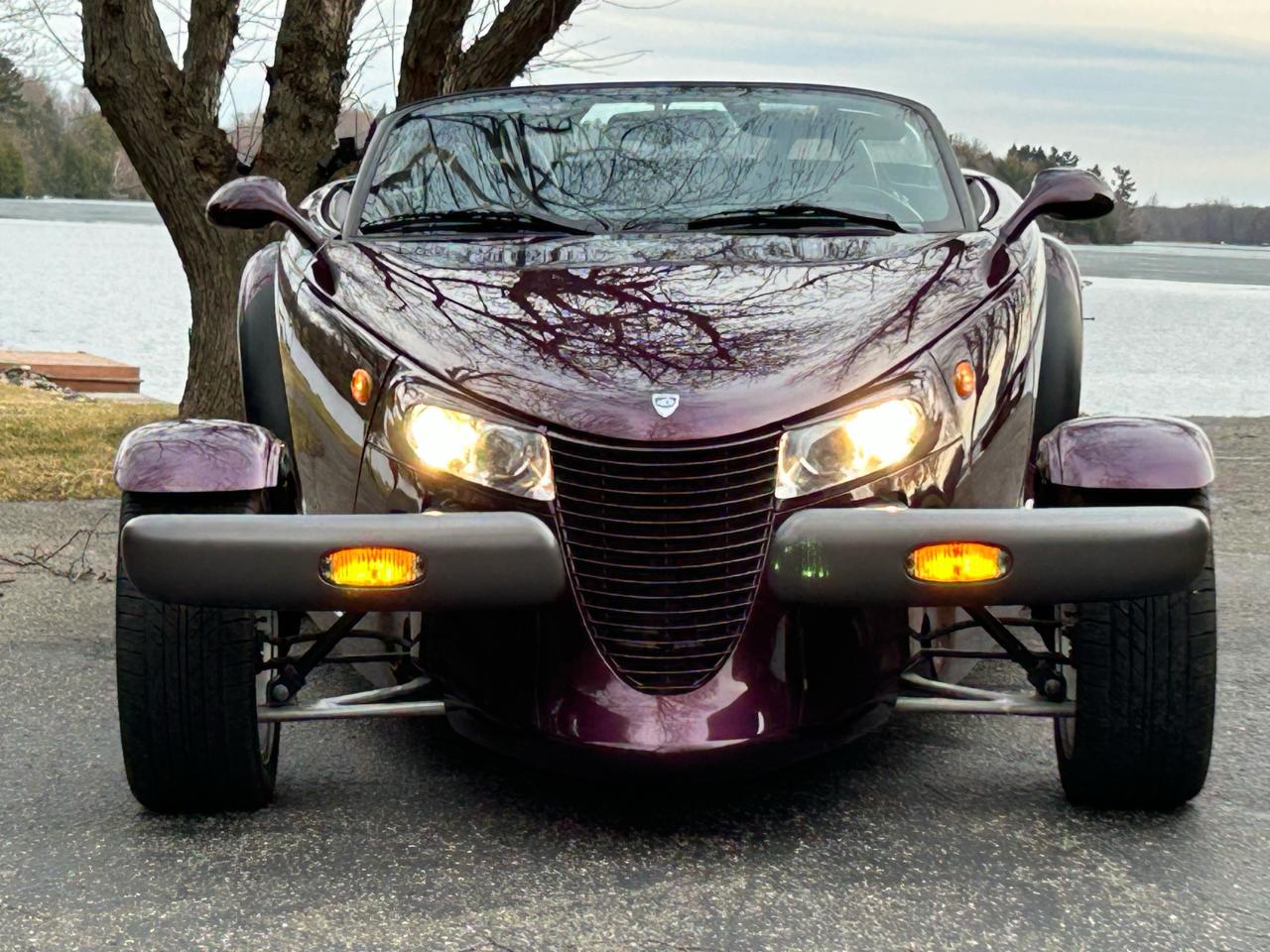 1997 Plymouth Prowler With only 5300 km / Matching trailer - Photo #29