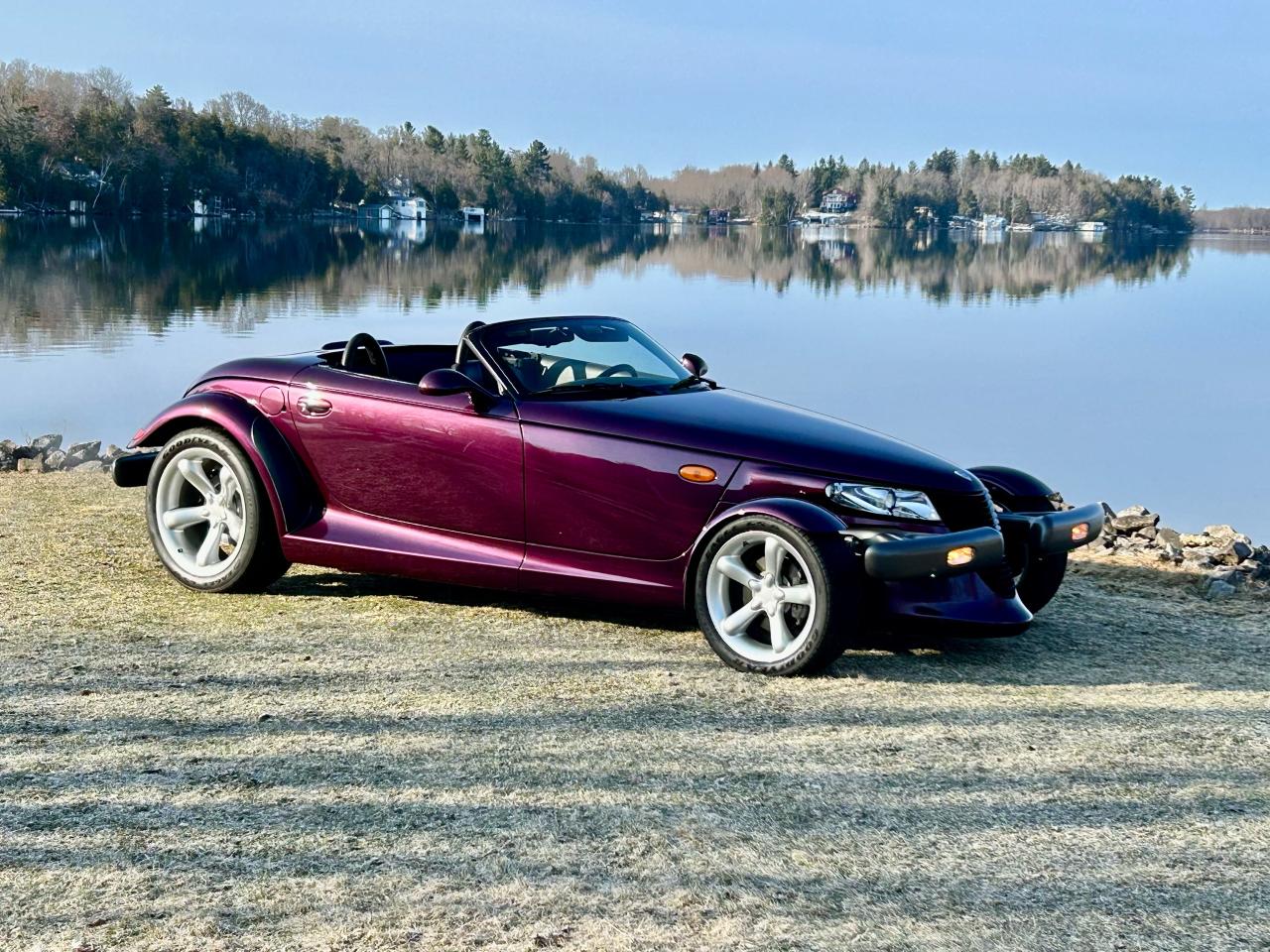 1997 Plymouth Prowler With only 5300 km / Matching trailer - Photo #48