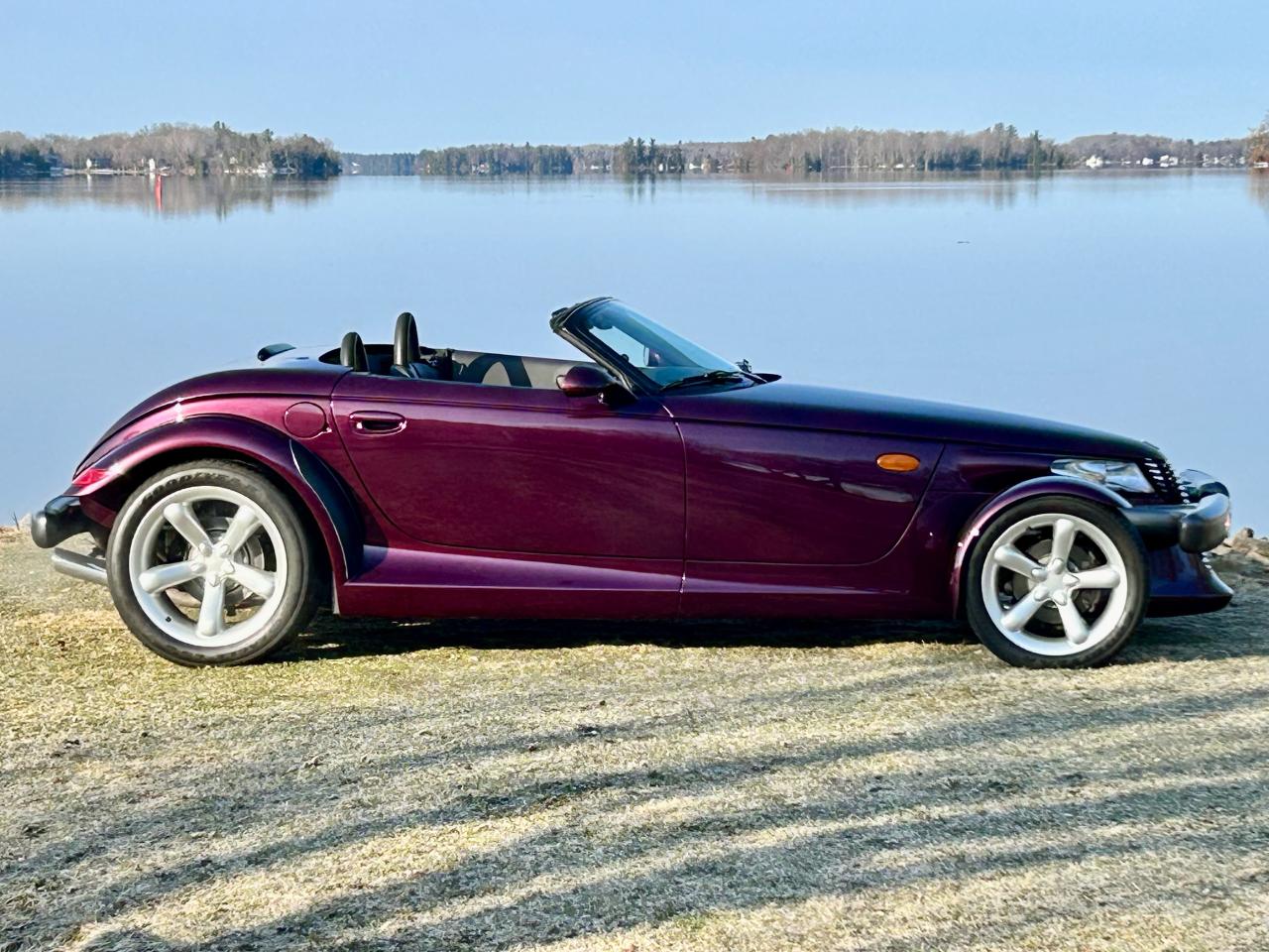 1997 Plymouth Prowler With only 5300 km / Matching trailer - Photo #52