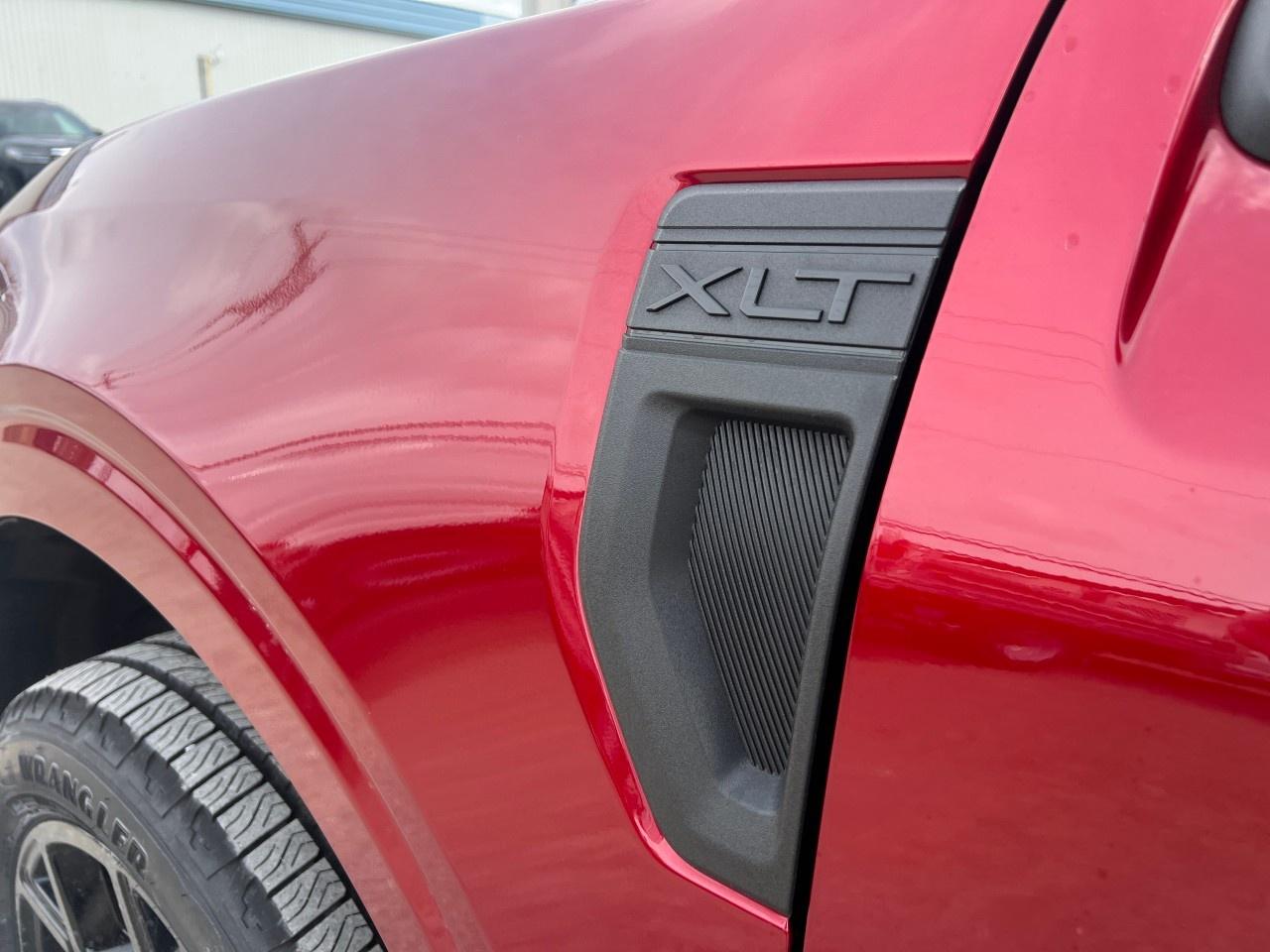 2025 Ford Maverick XLT AWD SuperCrew Photo