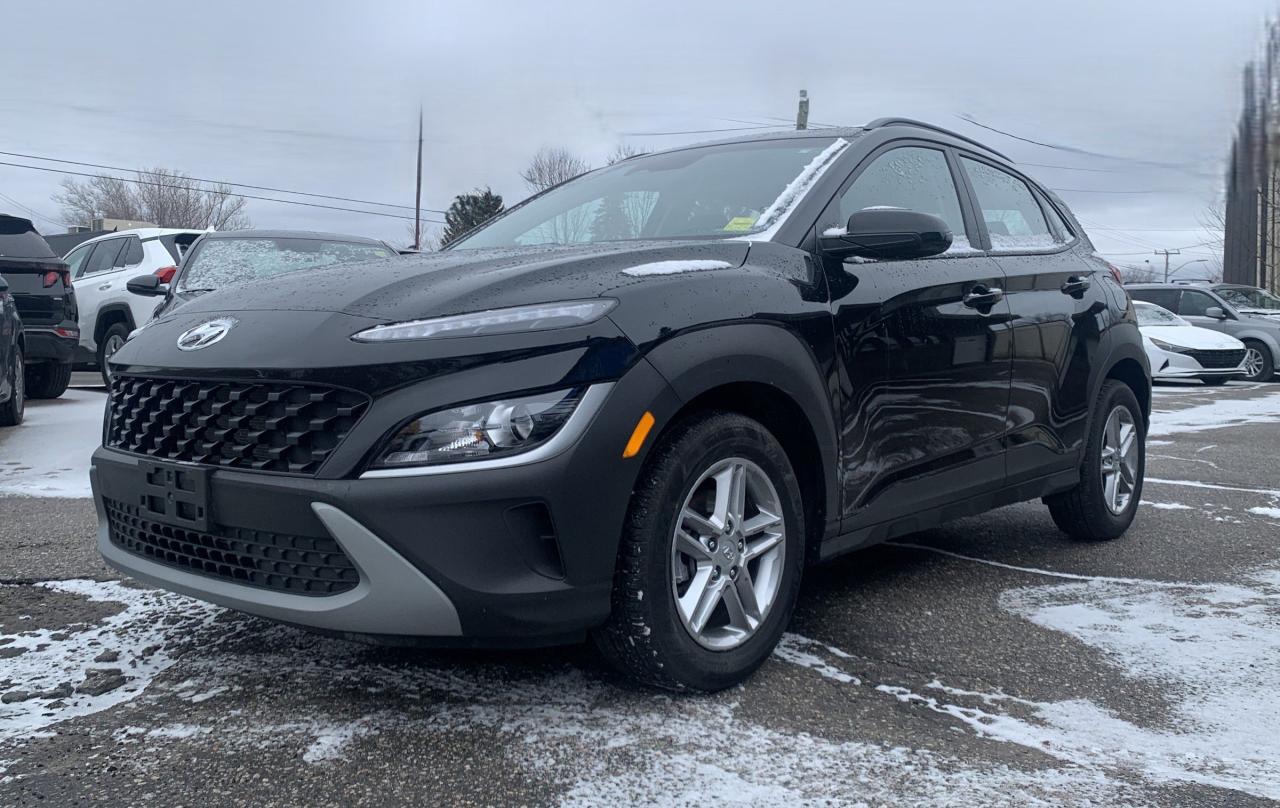 Used 2023 Hyundai KONA 2.0L Essential LOW MILEAGE!!!!    HEATED SEATS. BACKUP CAM. BLUETOOTH. A/C. CRUISE. PWR GROUP. PERFECT FOR YOU!!! for sale in North Bay, ON