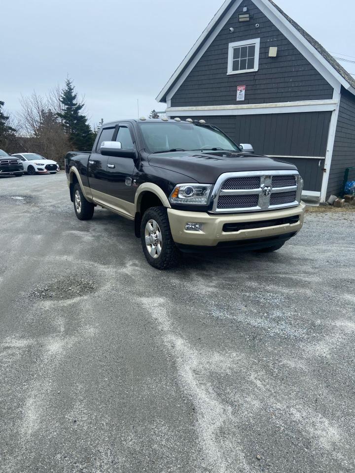 2016 RAM 2500 LONGHORN Photo3