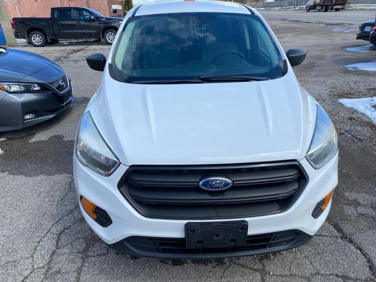 2017 Ford Escape S FWD 4dr - Photo #5