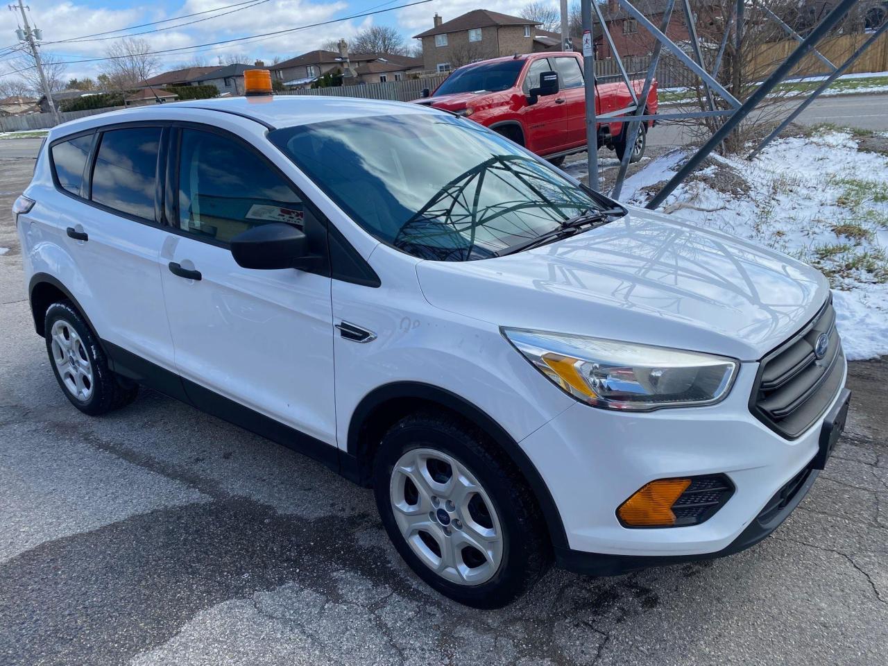 2017 Ford Escape S FWD 4dr - Photo #6