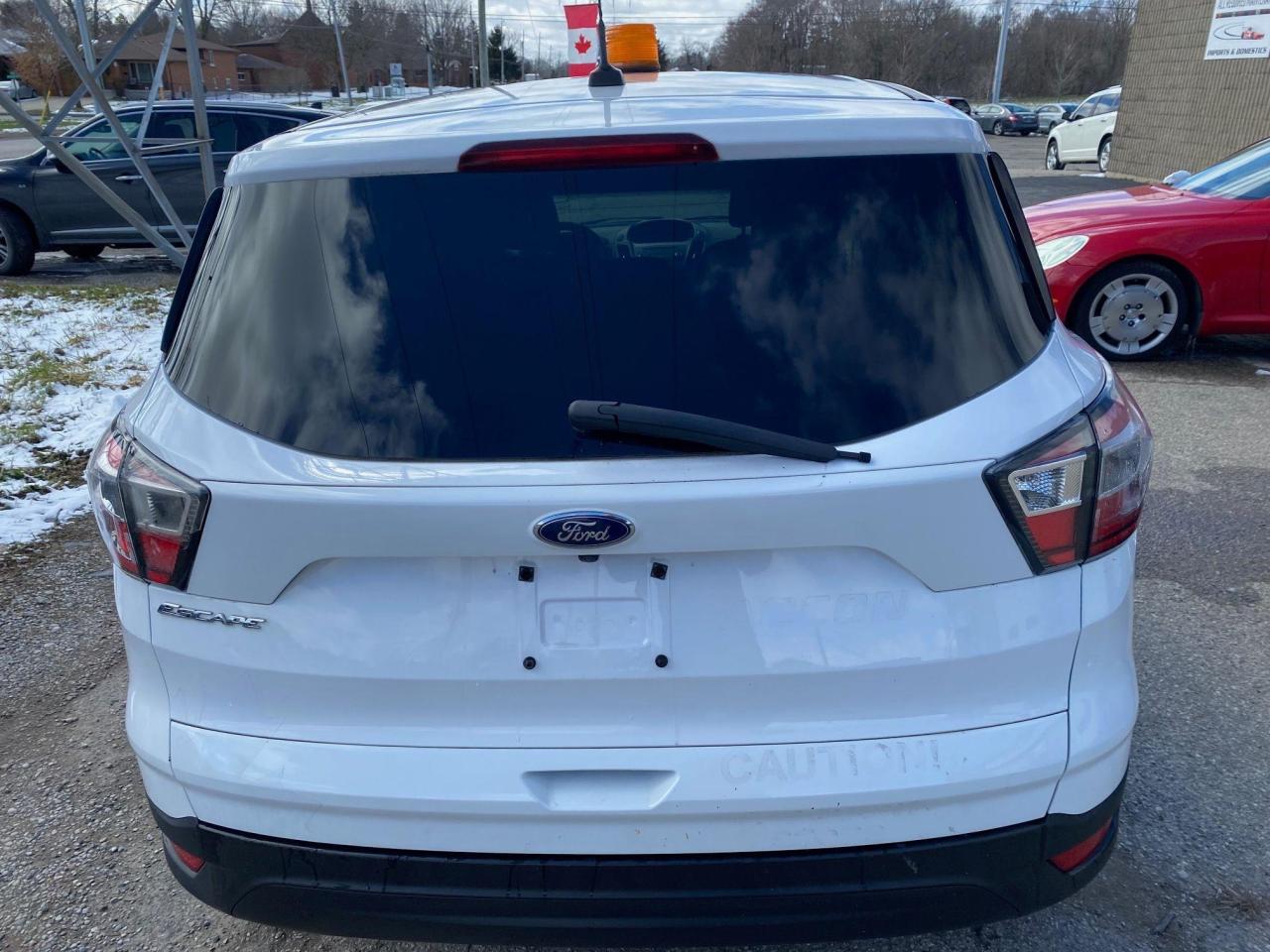 2017 Ford Escape S FWD 4dr - Photo #9