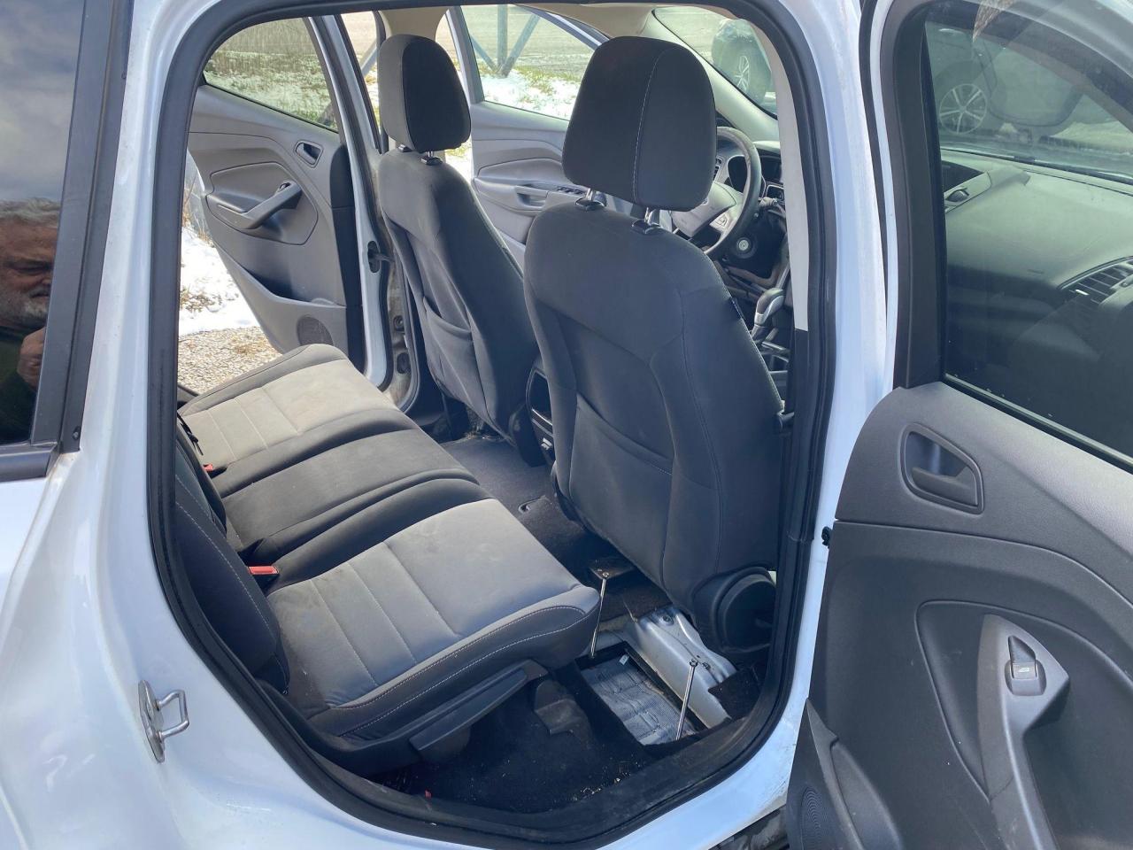 2017 Ford Escape S FWD 4dr - Photo #15