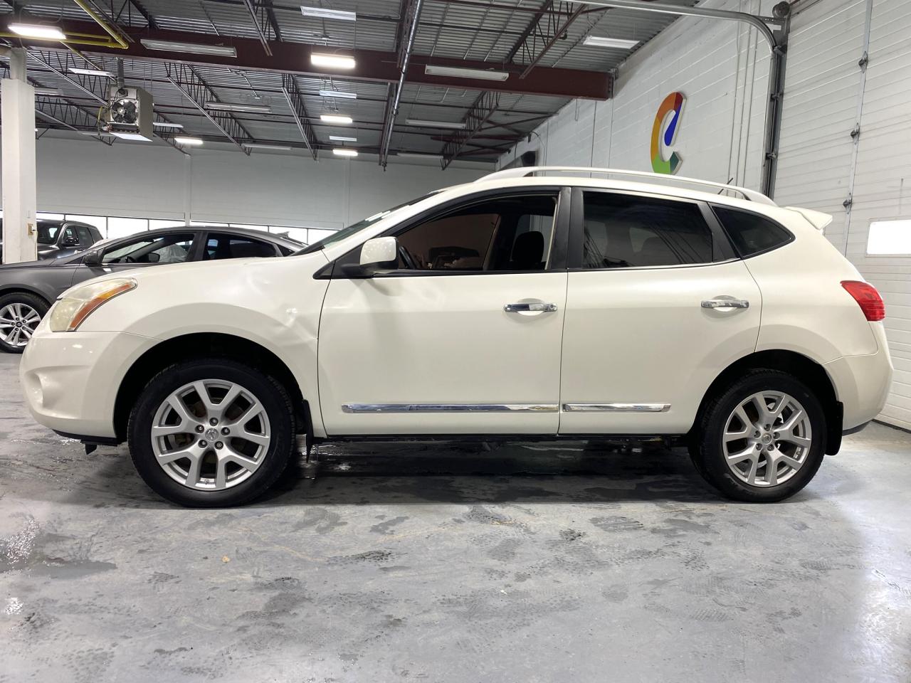 2013 Nissan Rogue SV - Photo #2