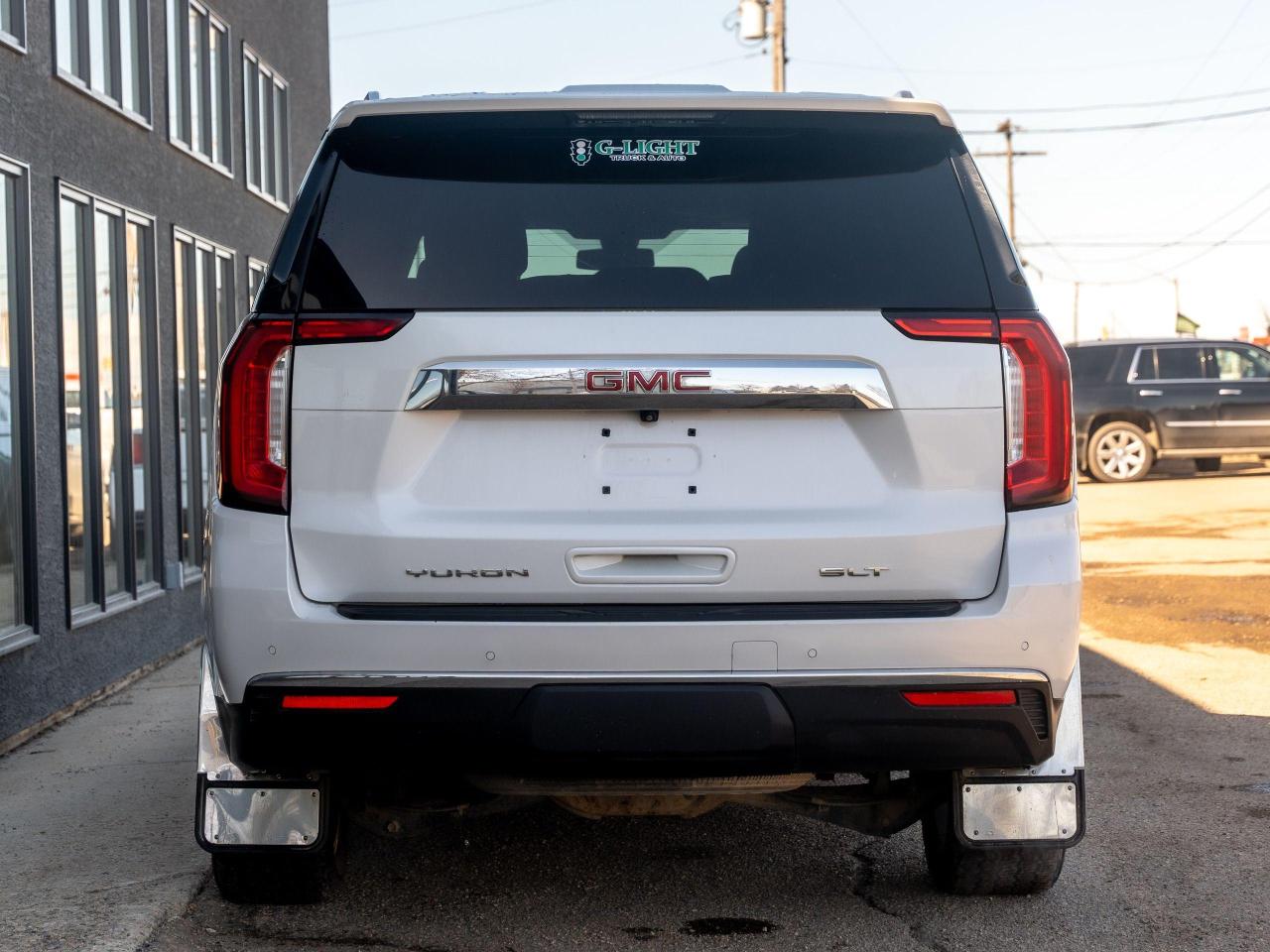 2022 GMC Yukon XL 4WD 4dr SLT XL 8 PASSENGER Photo30