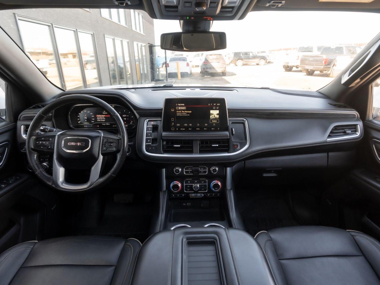 2022 GMC Yukon XL 4WD 4dr SLT XL 8 PASSENGER Photo31