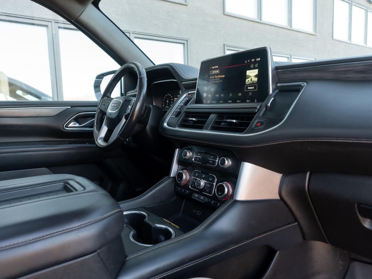 2022 GMC Yukon XL 4WD 4dr SLT XL 8 PASSENGER Photo47