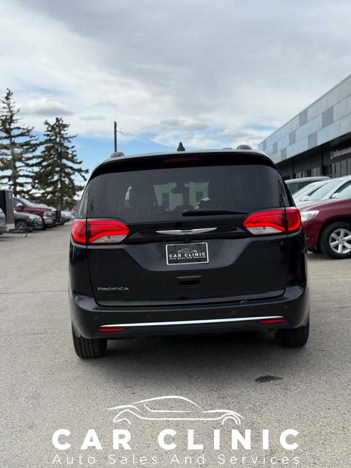 2017 Chrysler Pacifica Touring L - Photo #5