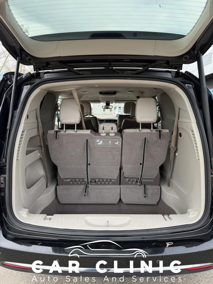 2017 Chrysler Pacifica Touring L - Photo #13