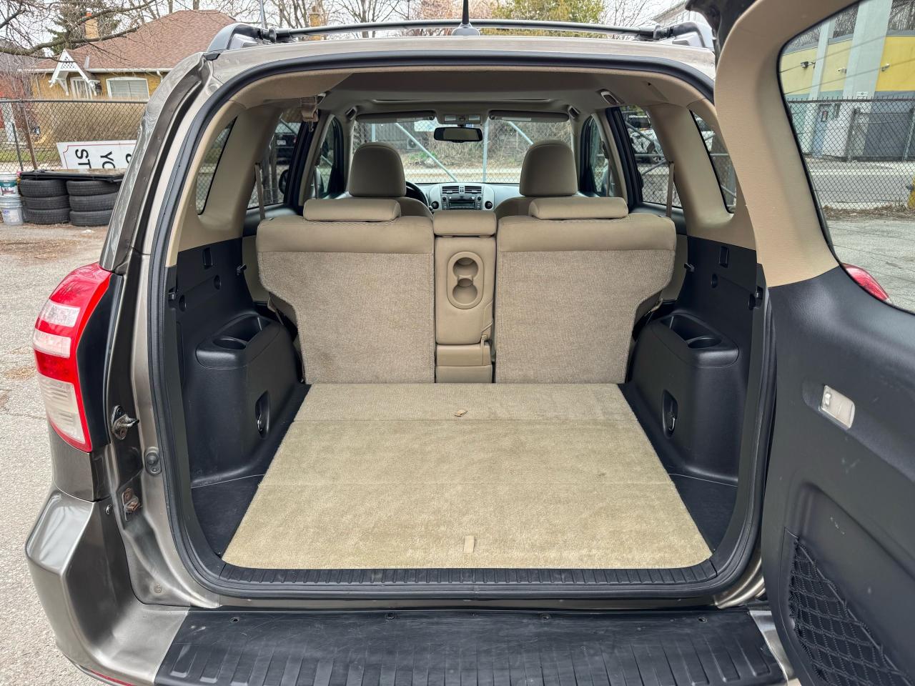 2010 Toyota RAV4 V6 LIMITED - 4WD - Photo #18
