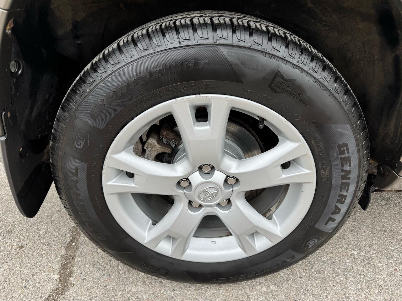 2010 Toyota RAV4 V6 LIMITED - 4WD - Photo #19