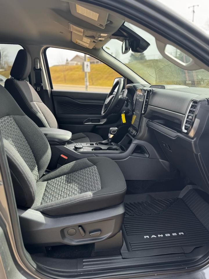 2025 Ford Ranger XLT Photo5