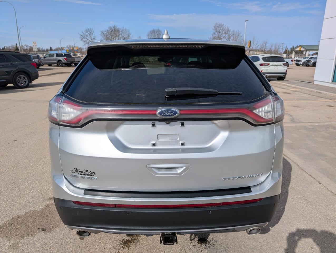 2015 Ford Edge Titanium Photo5