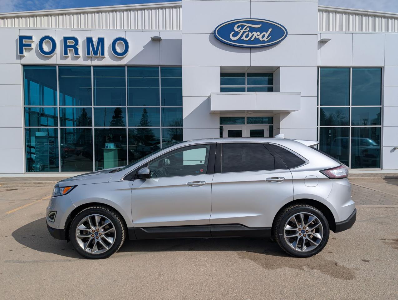 2015 Ford Edge Titanium Photo0