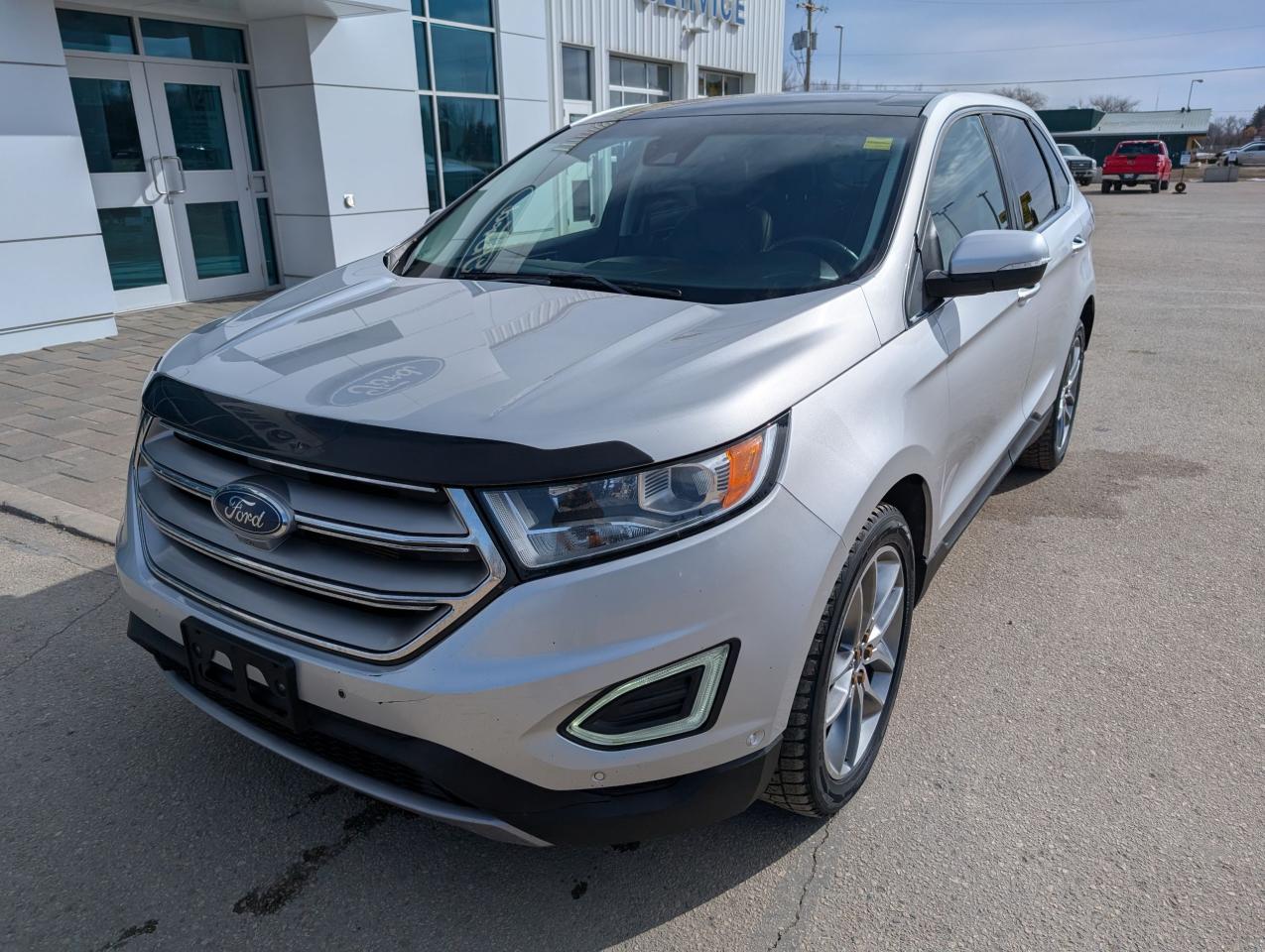 2015 Ford Edge Titanium Photo5