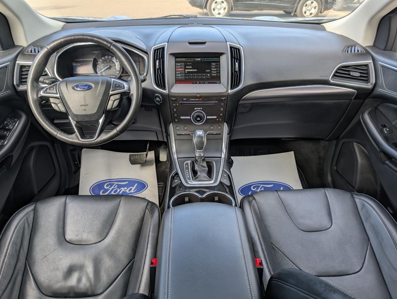 2015 Ford Edge Titanium Photo5