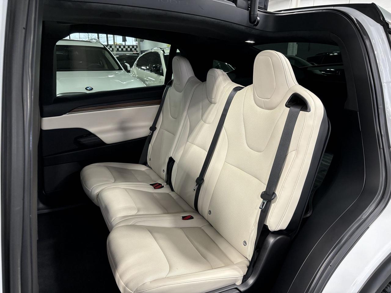 2023 Tesla Model X AWD|FULLSELFDRIVING|FALCONDOORS|INSANEMODE|CREAM|+ - Photo #9
