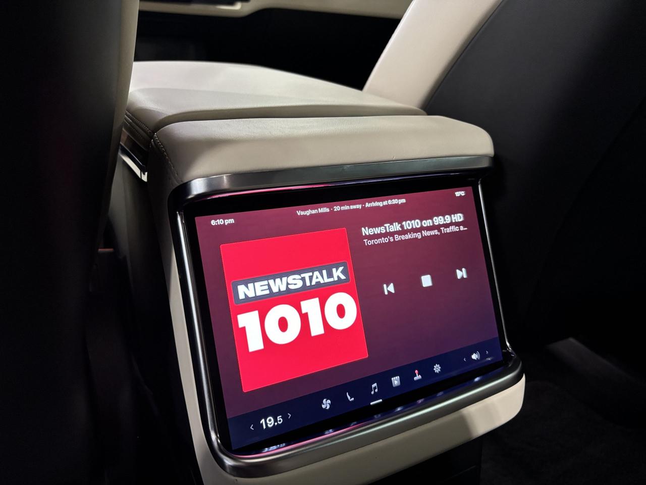 2023 Tesla Model X AWD|FULLSELFDRIVING|FALCONDOORS|INSANEMODE|CREAM|+ - Photo #14