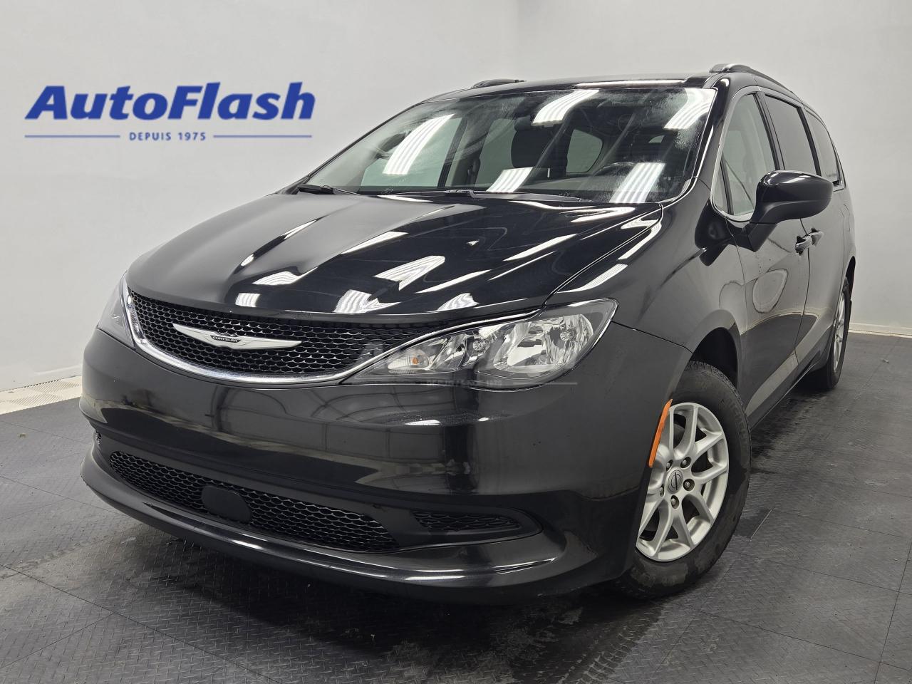Used 2021 Dodge Grand Caravan SXT 3.6L, DVD, CAMERA, DEMARREUR, SIEGES CHAUFF for sale in Saint-Hubert, QC
