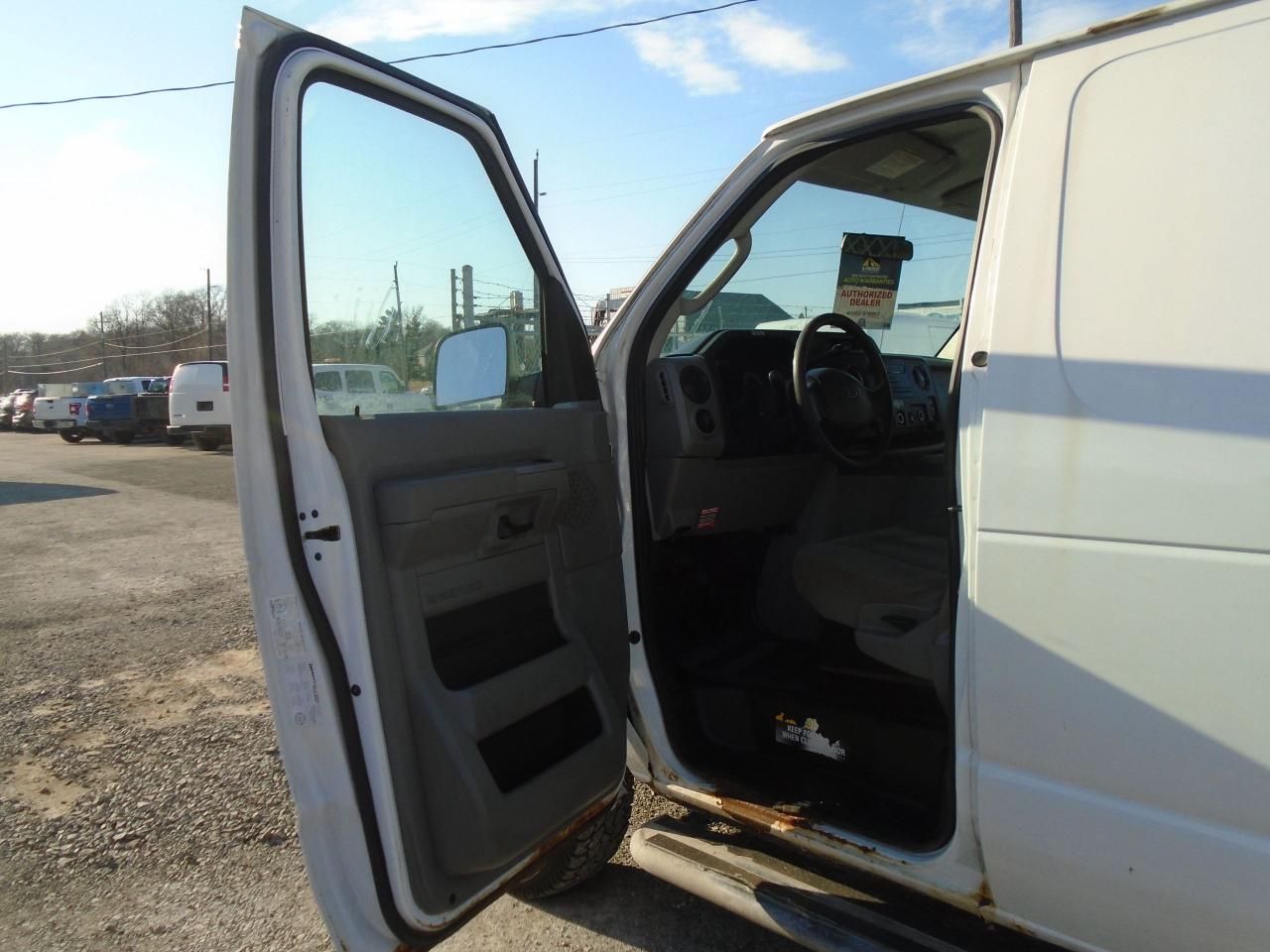 2012 Ford Econoline E-250 Commercial - Photo #10
