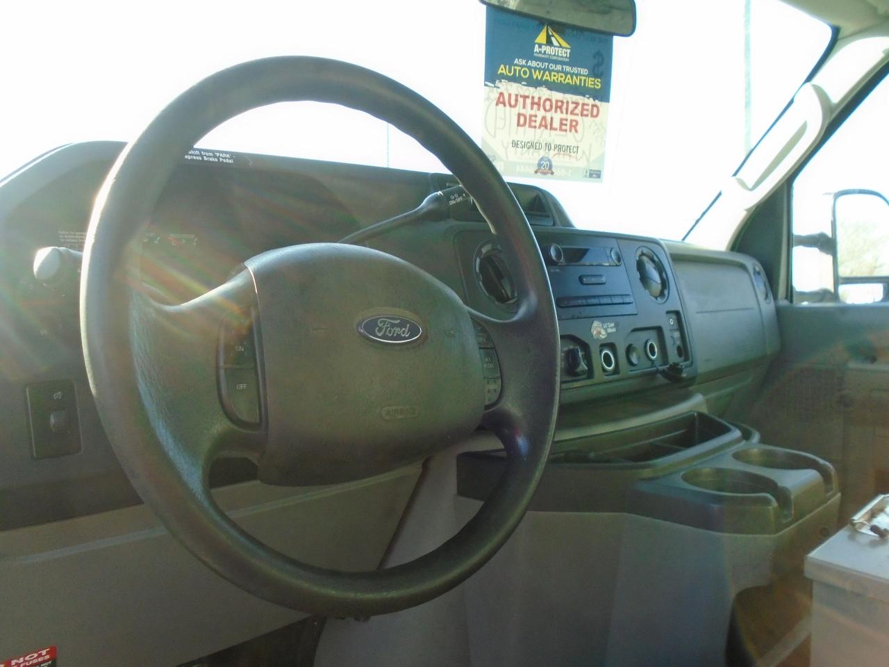 2012 Ford Econoline E-250 Commercial - Photo #12