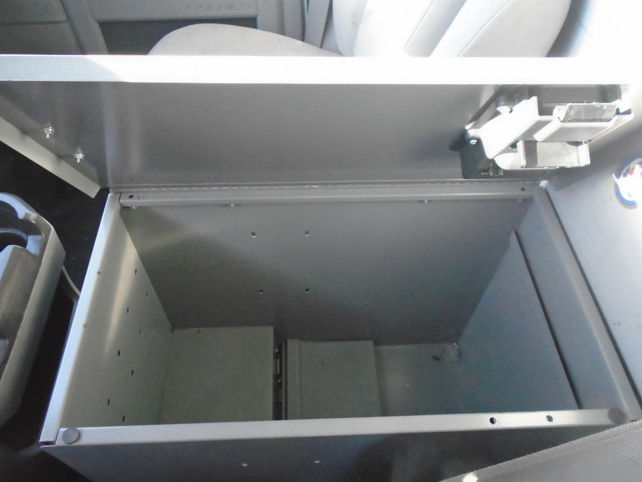 2012 Ford Econoline E-250 Commercial - Photo #16