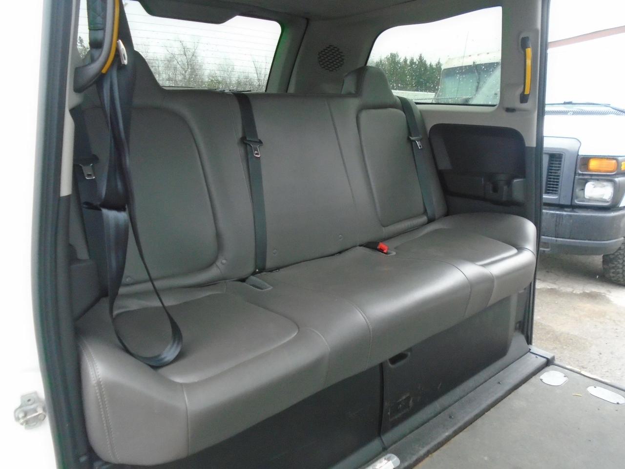 2014 VPG MV-1 WHEEL CHAIR VAN - Photo #23