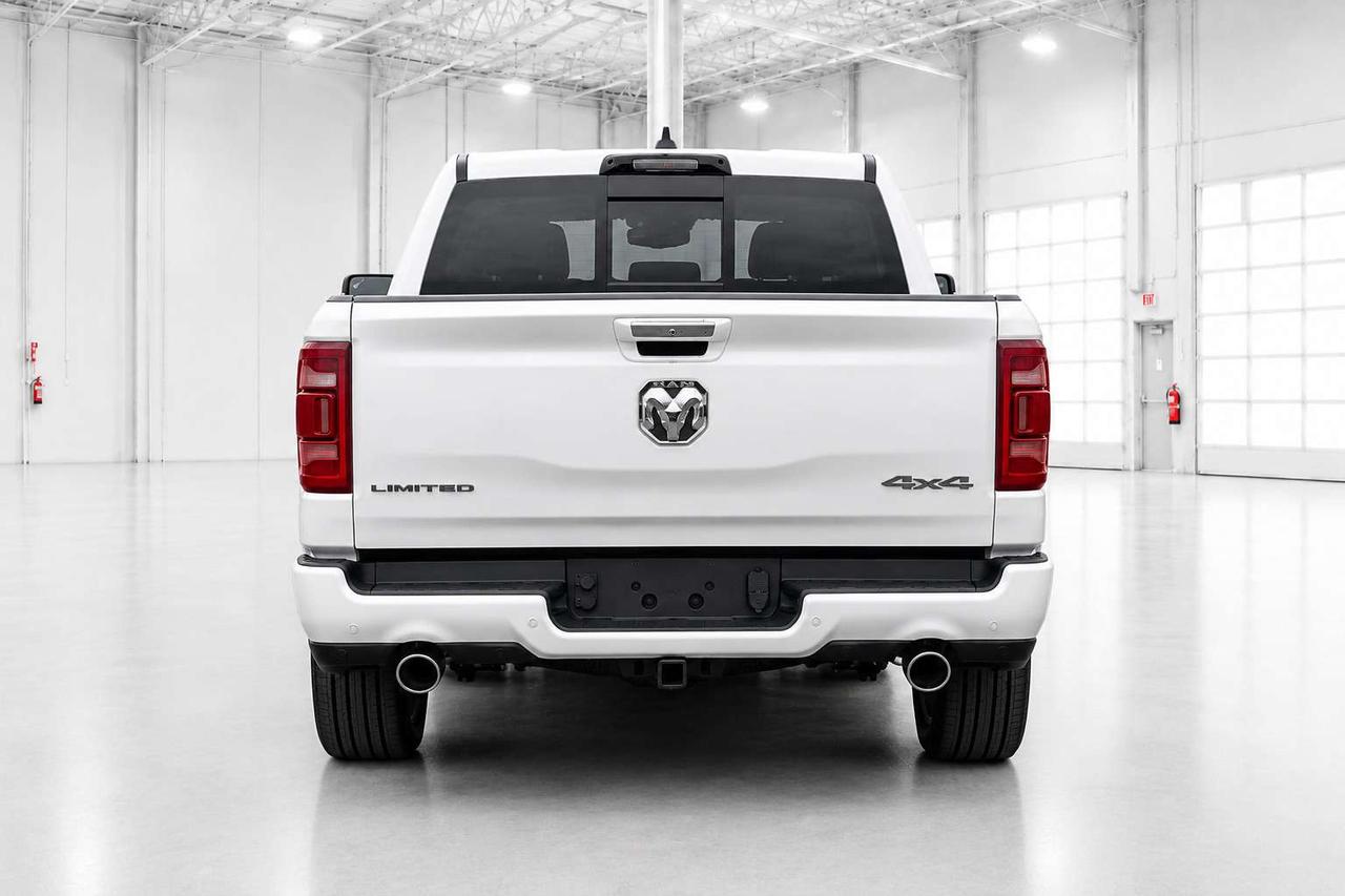 2022 RAM 1500 Limited | LOADED | Level 1 |DEMO|INCL-WINTER TIRES Photo4