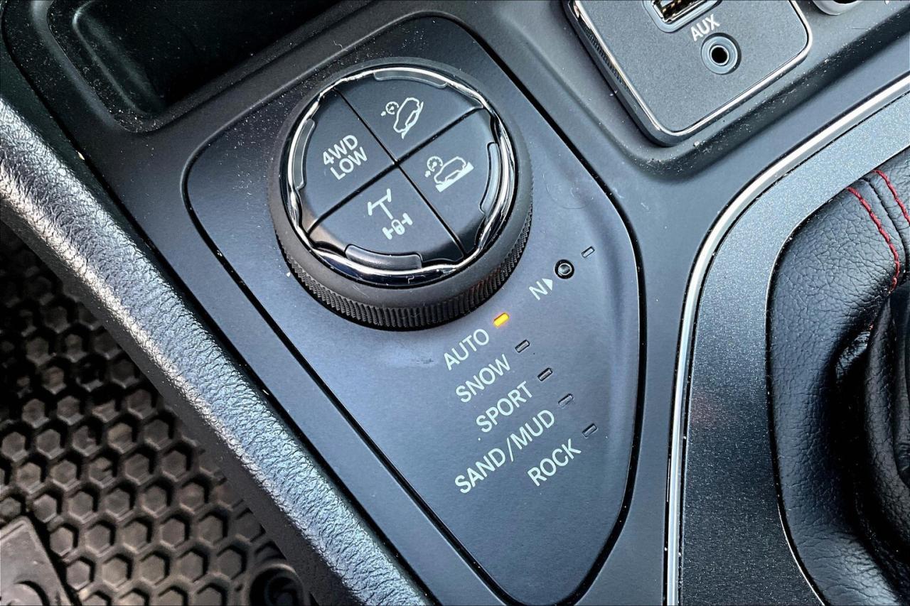 12386652
