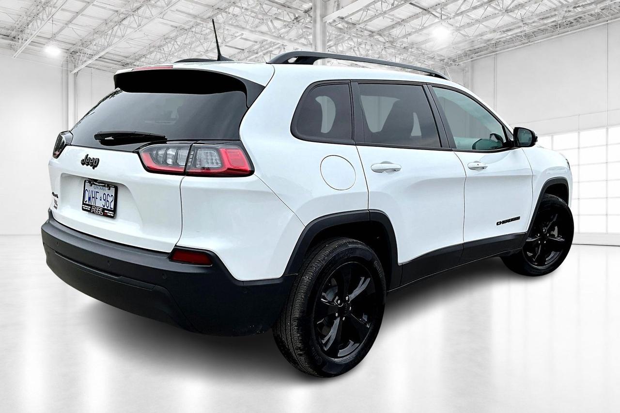 2023 Jeep Cherokee Altitude 4x4 DEMO SAVE BIG! Photo