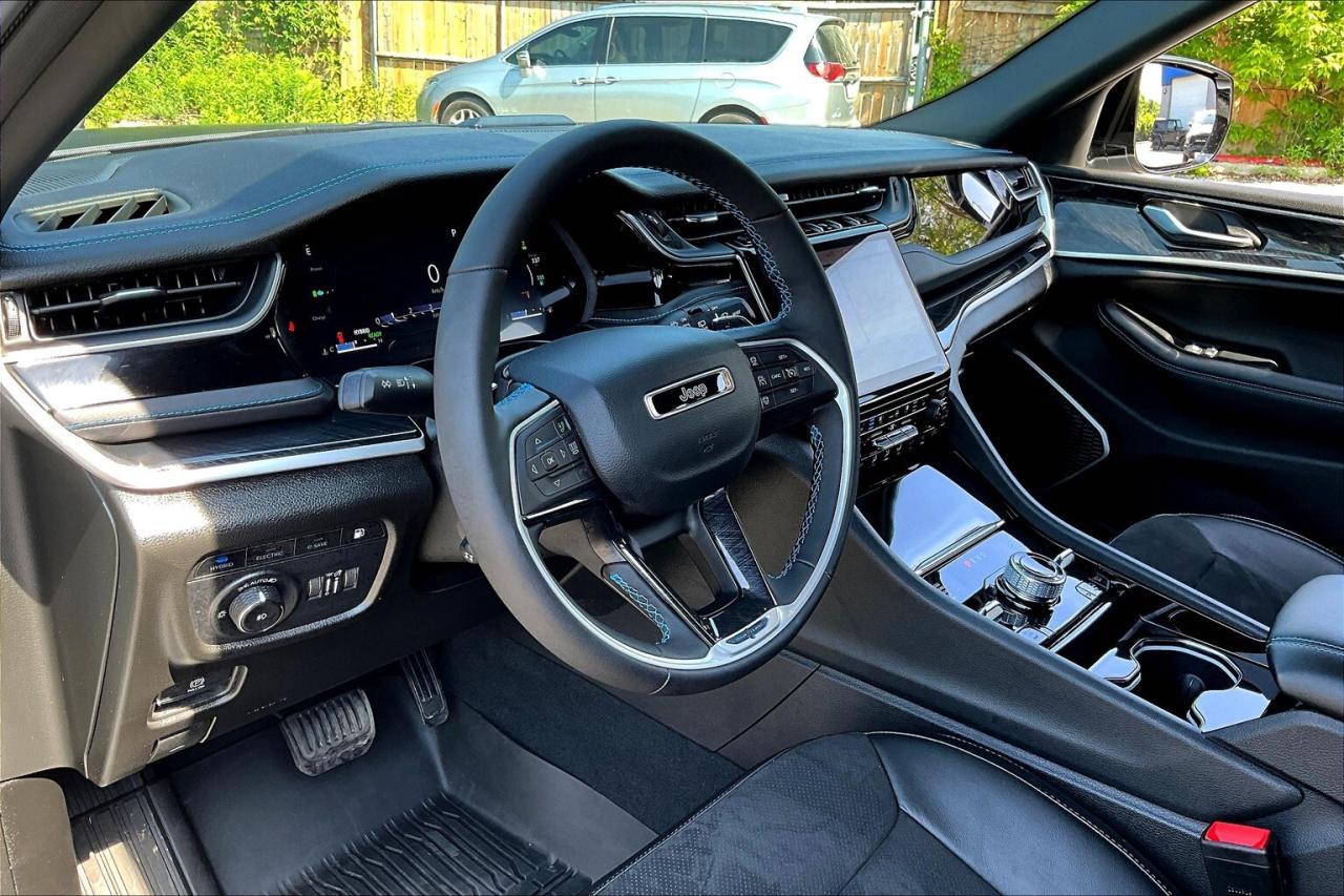 2023 Jeep Grand Cherokee 4xe Trailhawk | Vented Leather | Adv Protech|DEMO|SAVE Photo