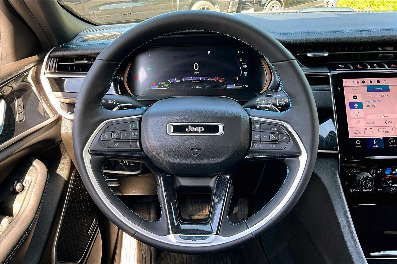 2023 Jeep Grand Cherokee 4xe Trailhawk | Vented Leather | Adv Protech|DEMO|SAVE Photo4