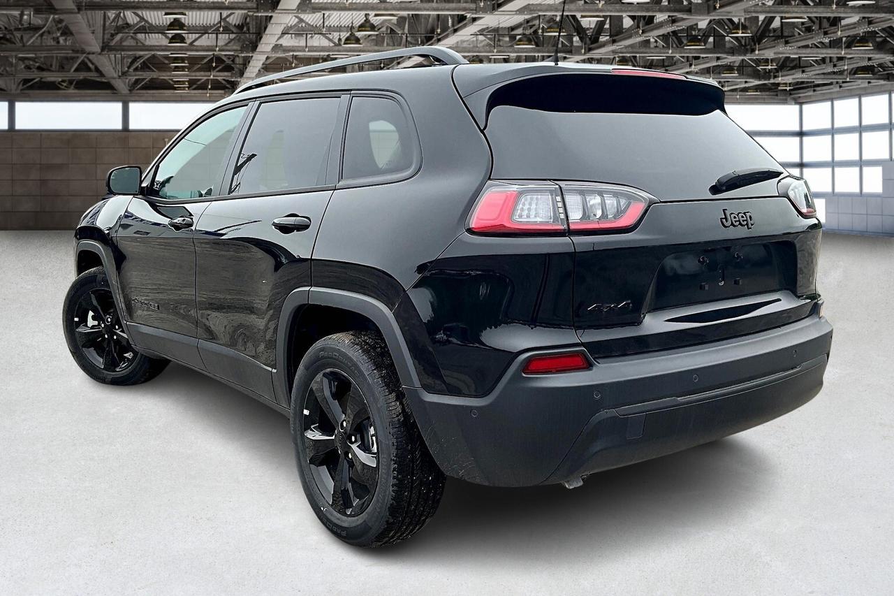 2023 Jeep Cherokee Altitude 4x4 | DEMO SALE | SAVE BIG! Photo