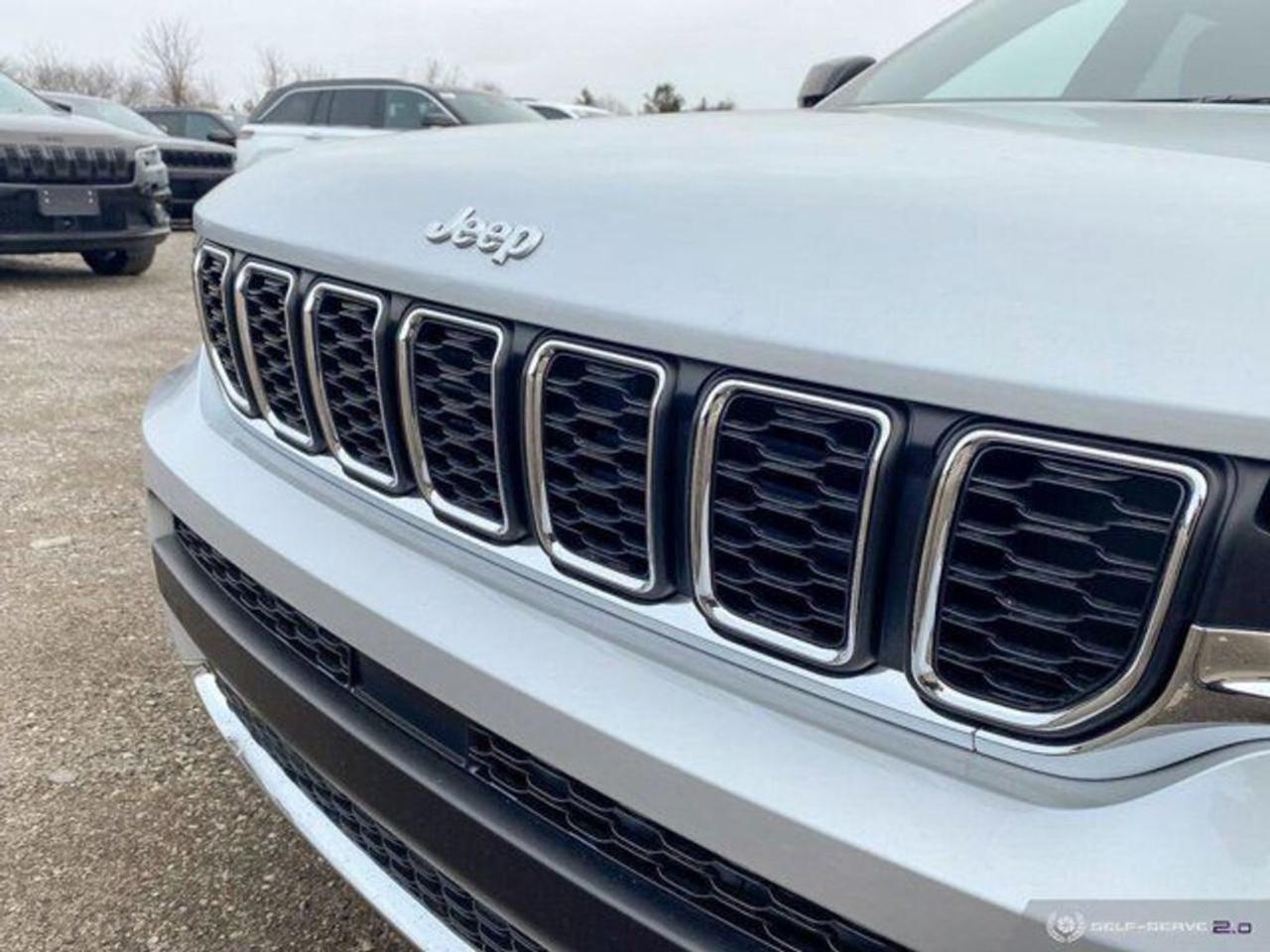 2024 Jeep Grand Cherokee L Laredo 4X4 | SUNROOF | TOW PKG | 7 PASSENGER Photo