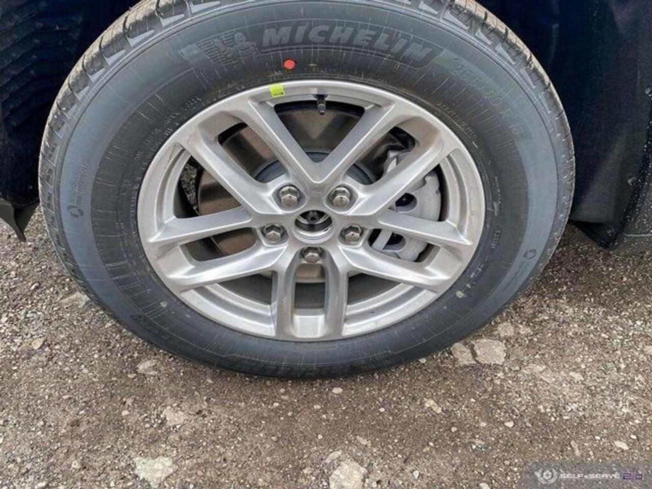 2024 Jeep Grand Cherokee L Laredo 4X4 | SUNROOF | TOW PKG | 7 PASSENGER Photo