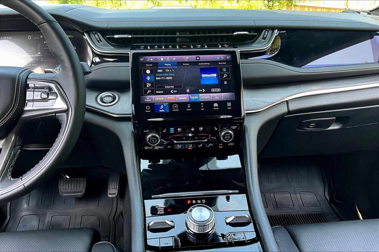 2023 Jeep Grand Cherokee 4xe Overland | Vented Leather | Panoroof | DEMO/SAVE Photo