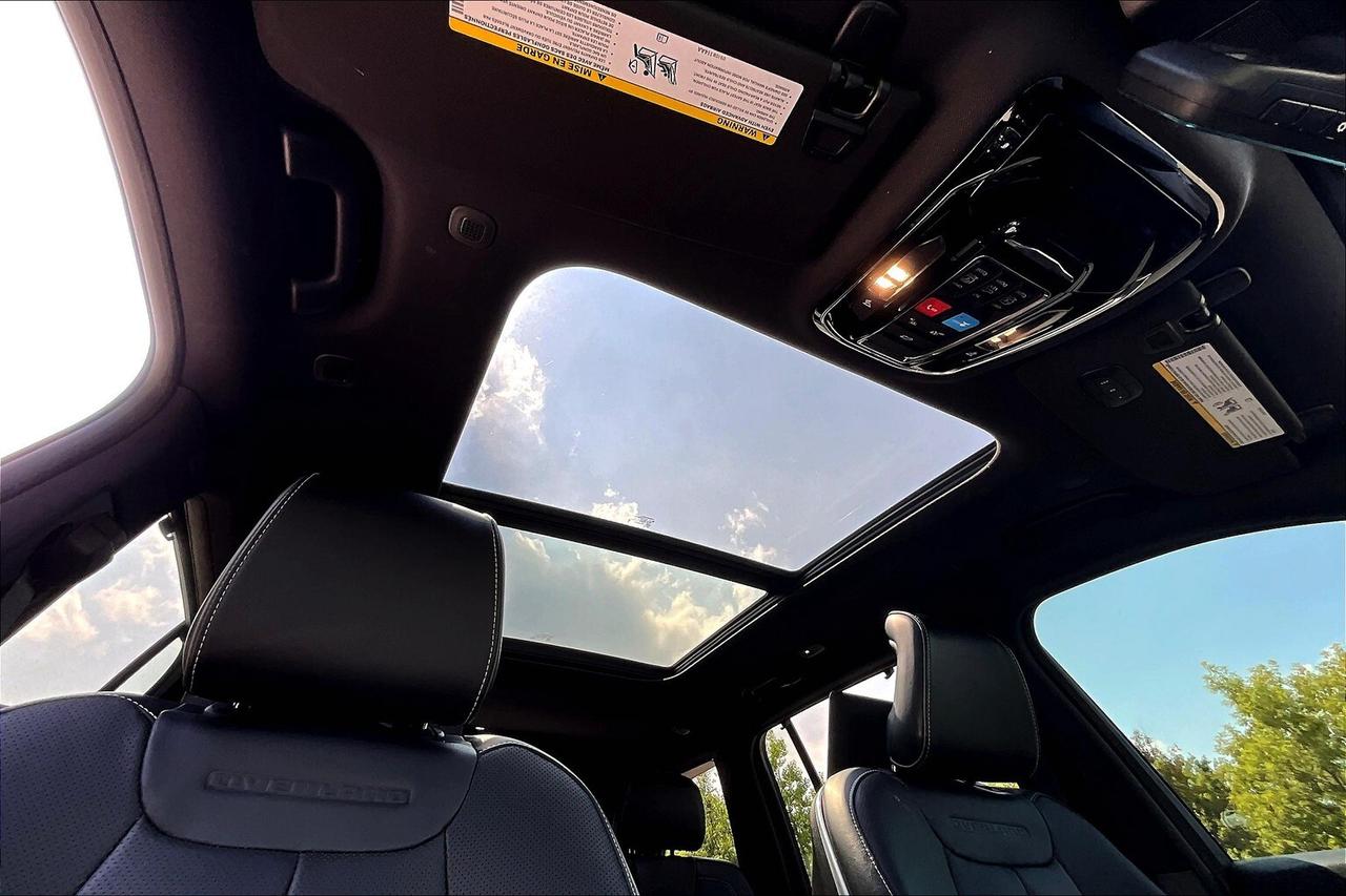 2023 Jeep Grand Cherokee 4xe Overland | Vented Leather | Panoroof | DEMO/SAVE Photo