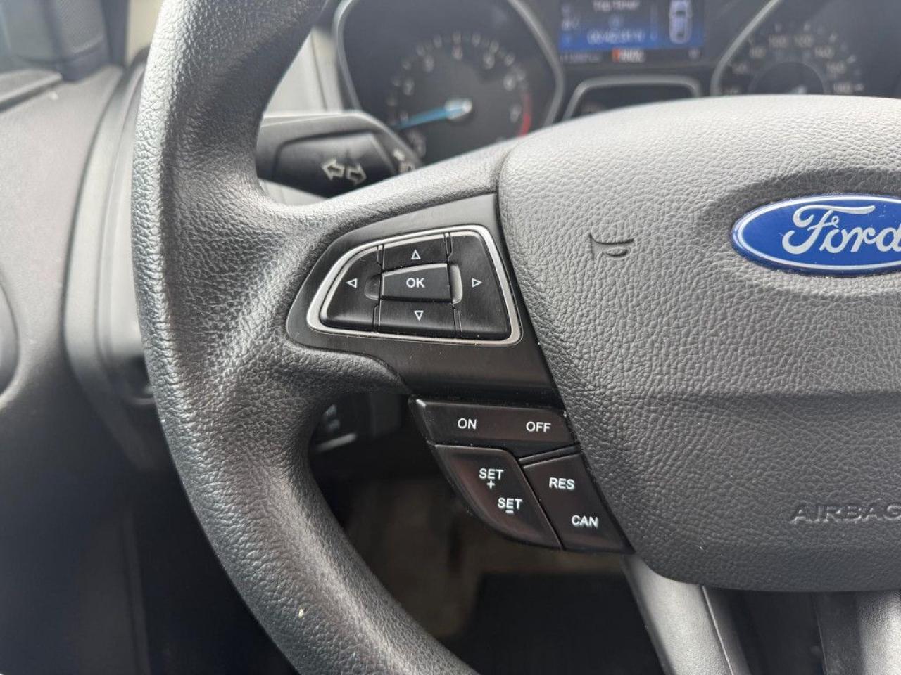2016 Ford Focus SE | CLEAN CARFAX | BACK-UP CAM | BLUETOOTH | ALLOY WHEELS | - Photo #17