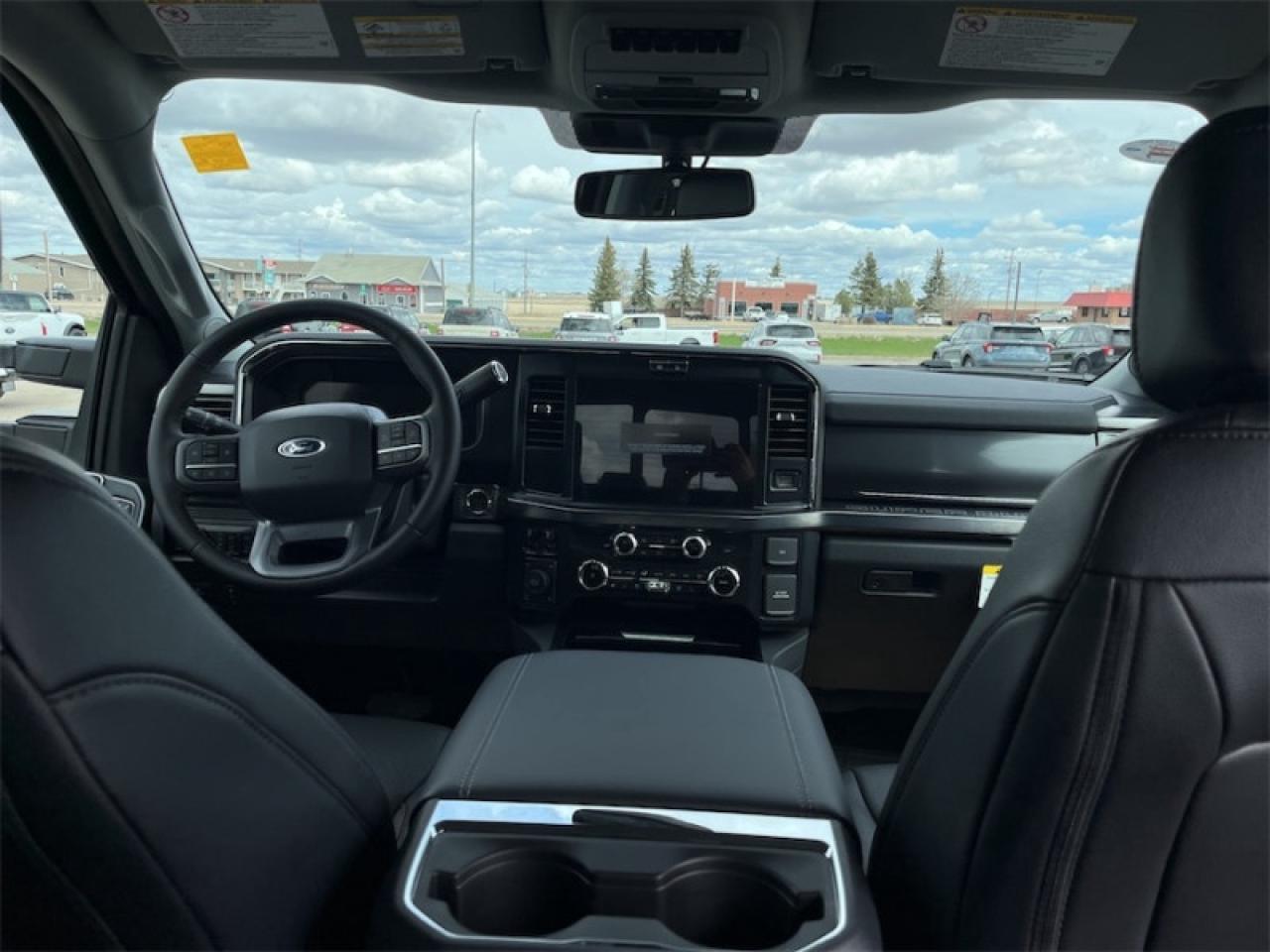2025 Ford F-250 Super Duty LARIAT  - Tailgate Step Photo5
